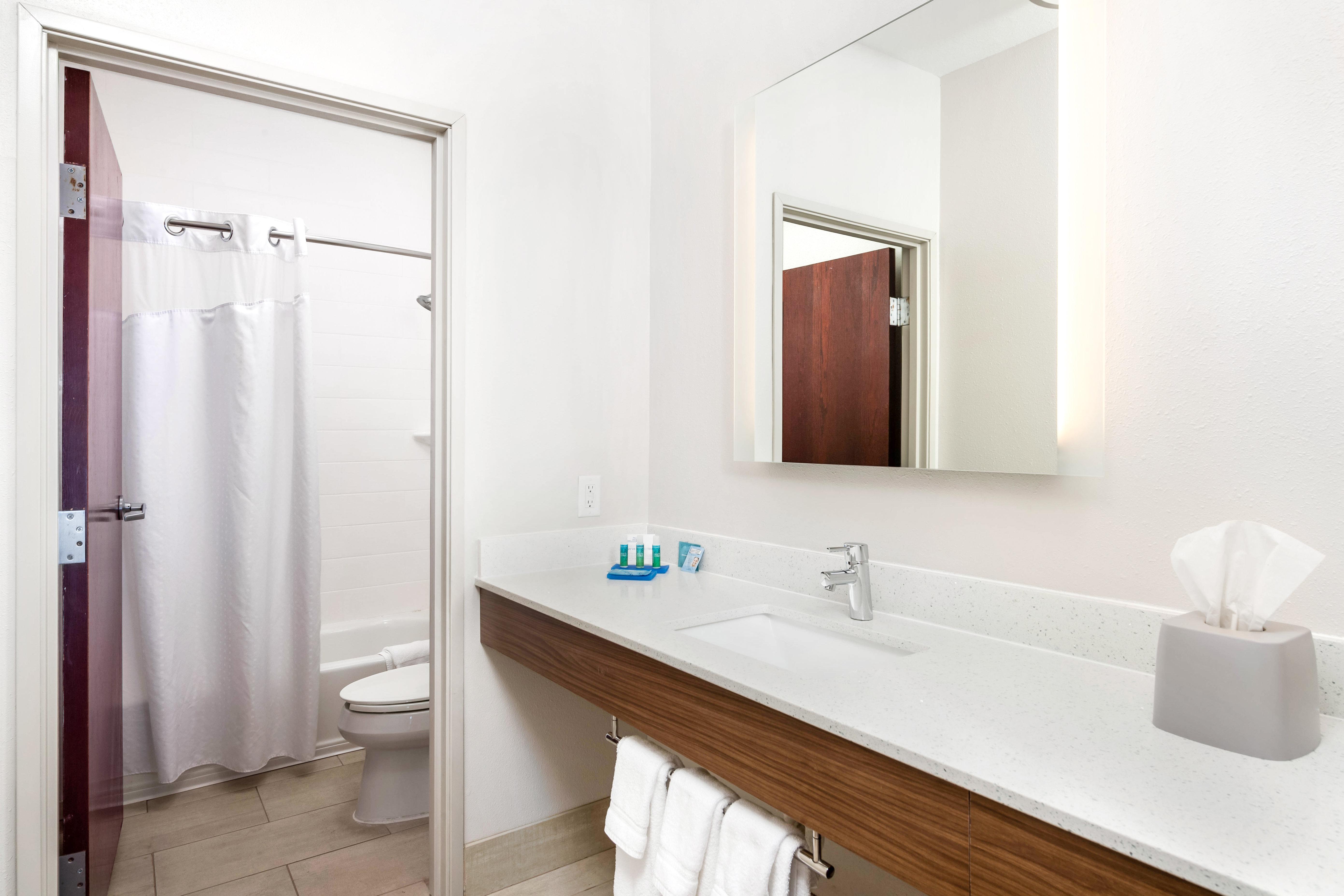 Holiday Inn Express Hotel And Suites Conroe By Ihg Exterior foto