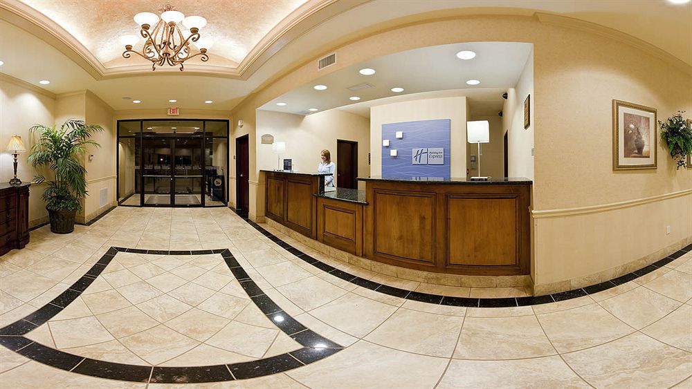 Holiday Inn Express Hotel And Suites Conroe By Ihg Exterior foto