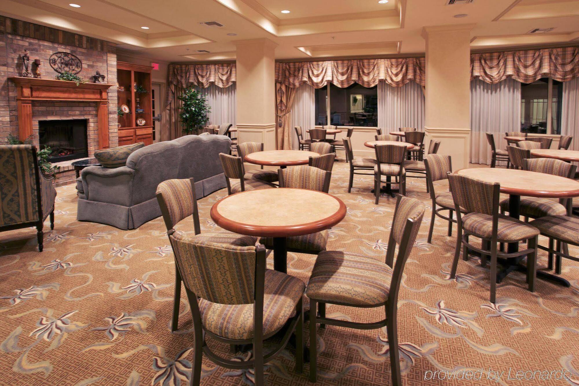 Holiday Inn Express Hotel And Suites Conroe By Ihg Exterior foto